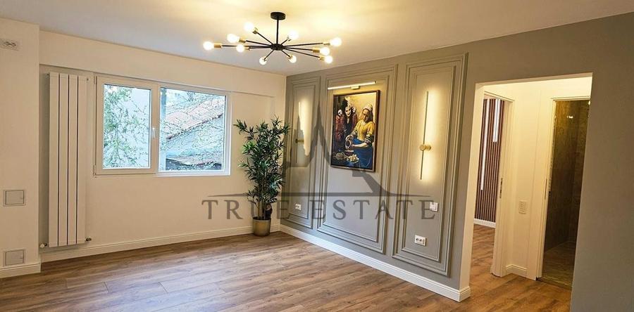 Apartament cu 2 camere semidecomandat, mobilat în Victoriei