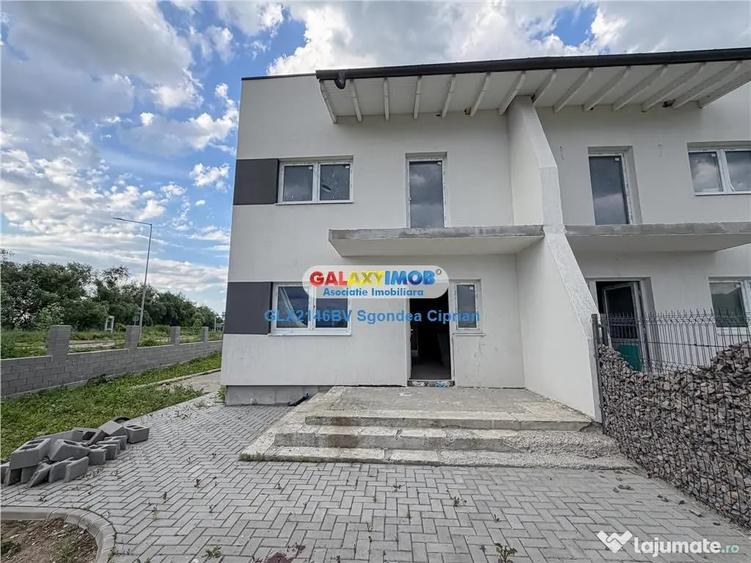 Casă cu Teren 270 Mp în Cristian