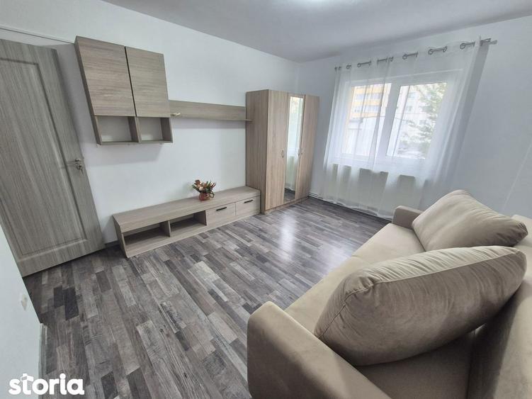 Inchiriere garsoniera decomandata zona Astra Str.Sitarului - 10