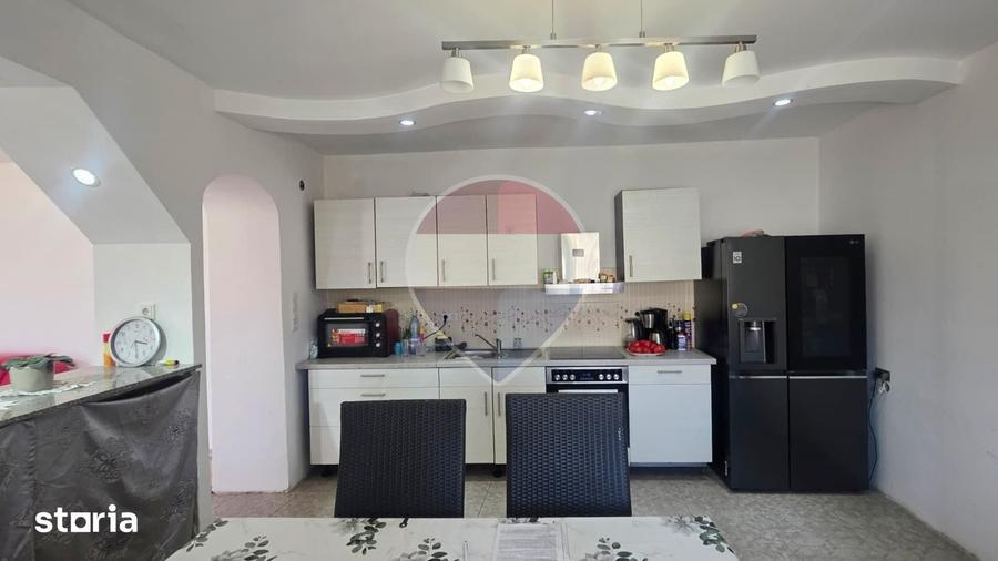 Casă cu 2 camere cu Teren 536 Mp în Central