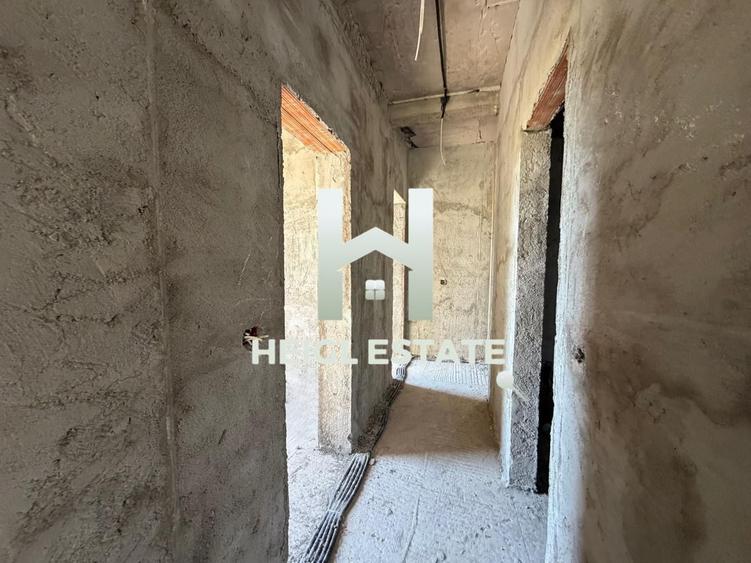 Duplex cu 4 camere cu Canalizare în Giarmata