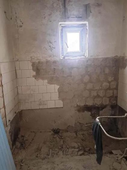 Apartament cu 3 camere decomandat în 9 Mai