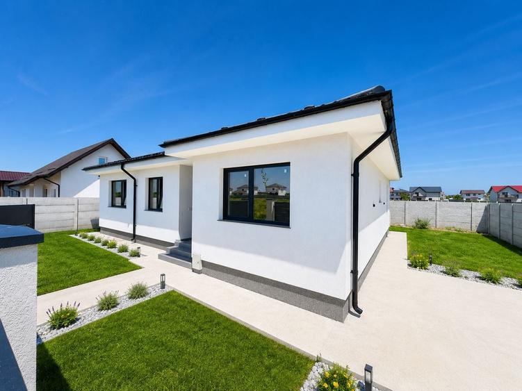 Casă individuală cu 4 camere cu Teren 460 Mp în Domnești