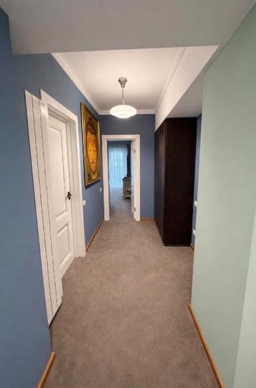 Apartament cu 2 camere decomandat, mobilat în Central