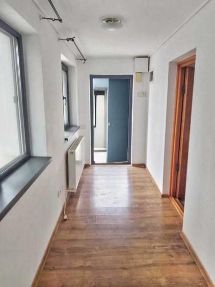 Casă cu 2 camere cu Teren 500 Mp în Gara Veche