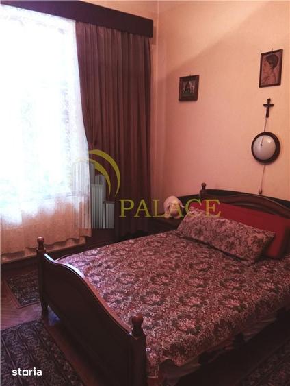 Casă cu 6 camere cu Teren 1152 Mp în Sinaia
