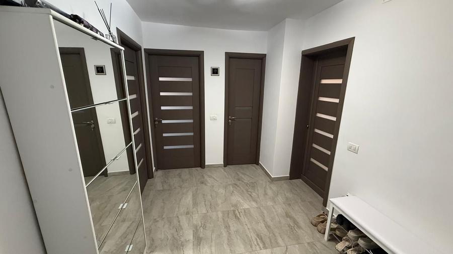 Apartament cu 4 camere decomandat în Ultracentral