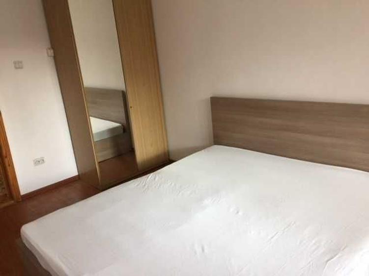 Vand apartament cu 2camere, decomandat - 1