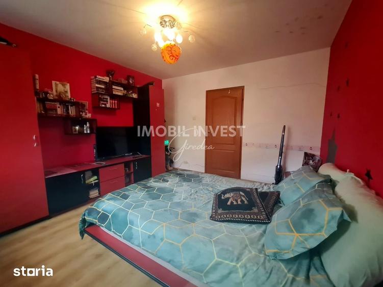 Casă cu 4 camere cu Teren 327 Mp în Central