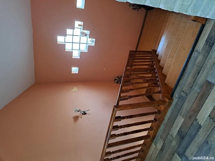 Casă cu 5 camere cu Teren 1500 Mp în Traian