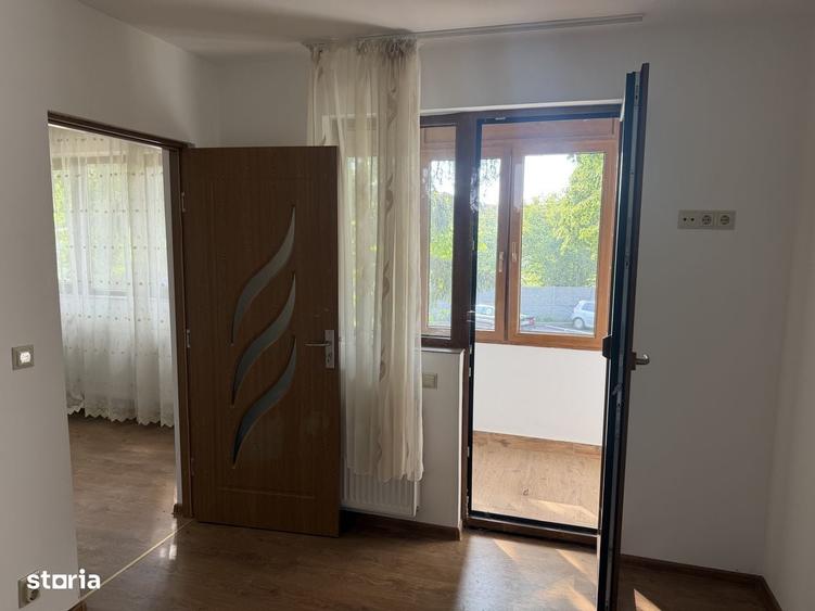 Apartament cu 2 camere în Micro 15