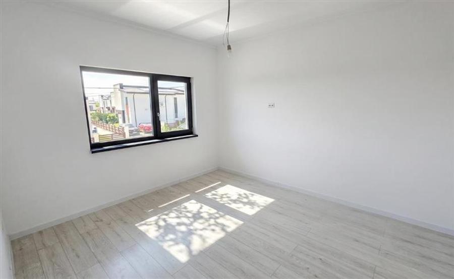 Vila duplex de vanzare in Rediu - 11