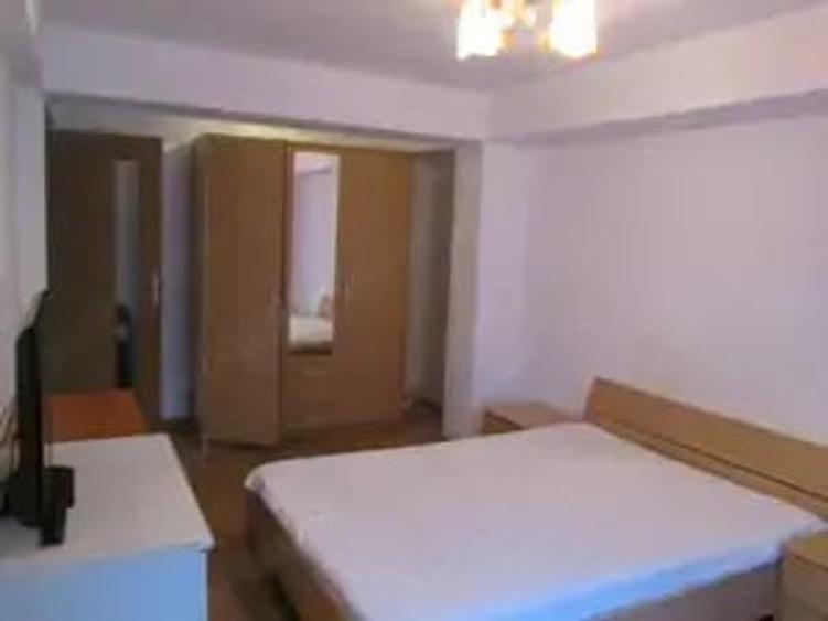 Apartament cu 2 camere decomandat în Între Lacuri