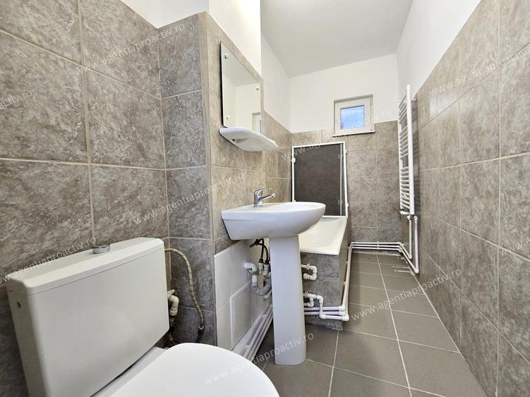 Apartament cu 4 camere decomandat în Port