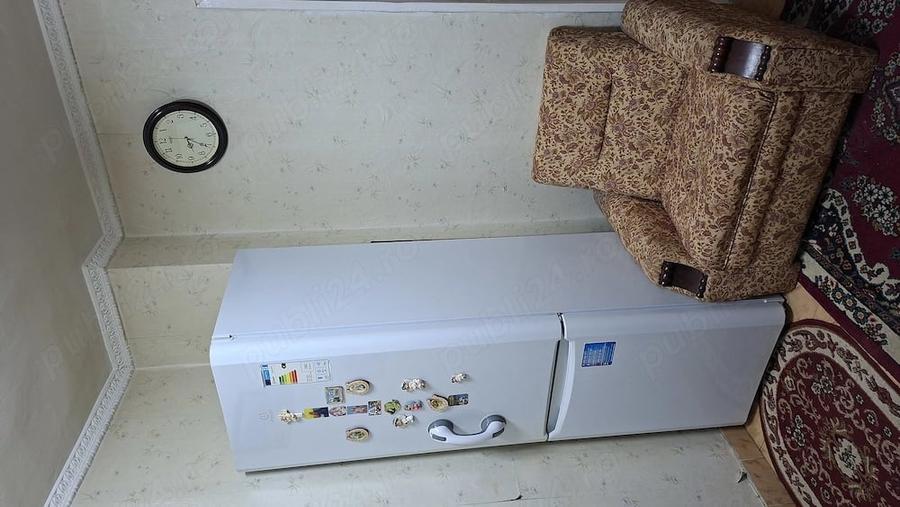 Apartament cu 3 camere decomandat în Pajura