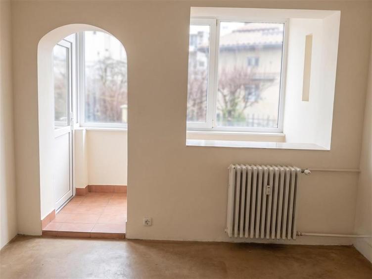 Spațiu comercial, de 45 mp, în Central