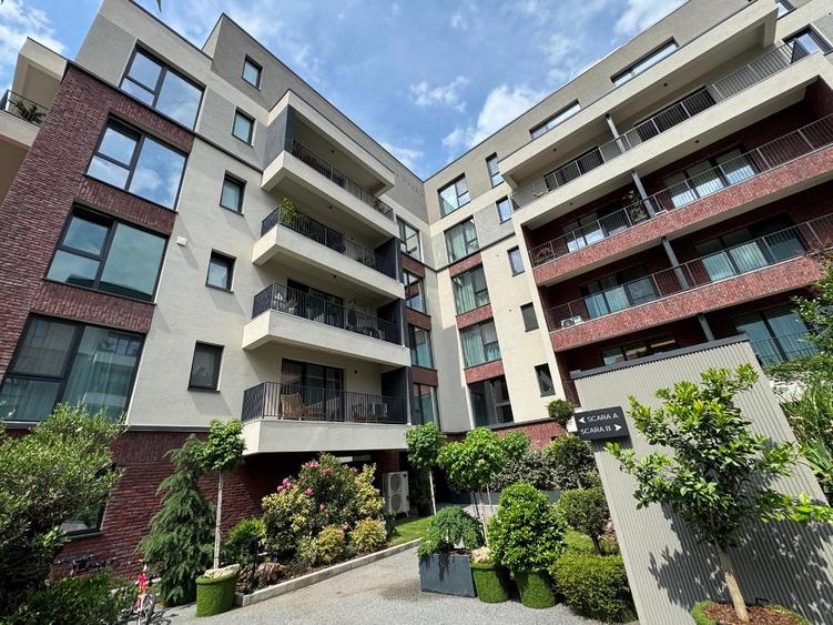 Apartament cu 3 camere decomandat în Barbu Văcărescu