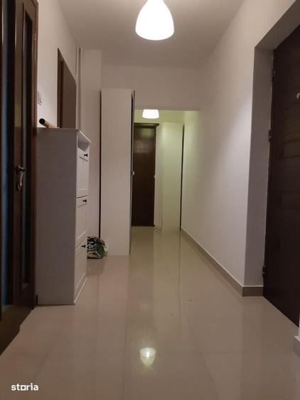 Apartament cu 2 camere decomandat în Eroii Revoluției
