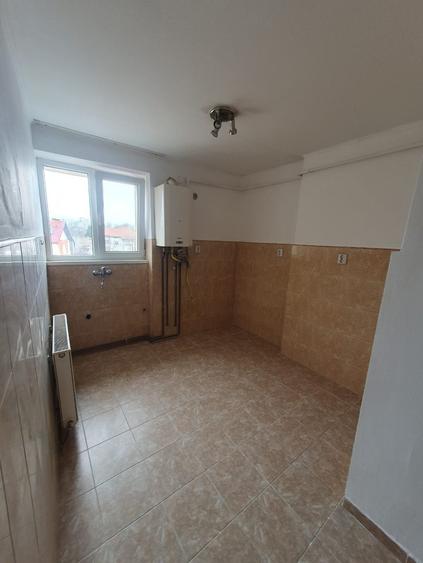 Apartament cu 2 camere semidecomandat în Semicentral