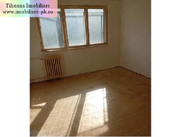 Apartament 3 camere de vanzare : Malu Rosu - 1