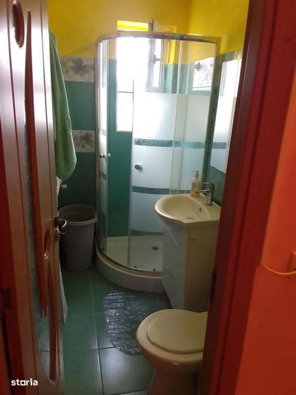 Valea Rosie, etaj 4/4, pret 70 000 euro negociabil - 3
