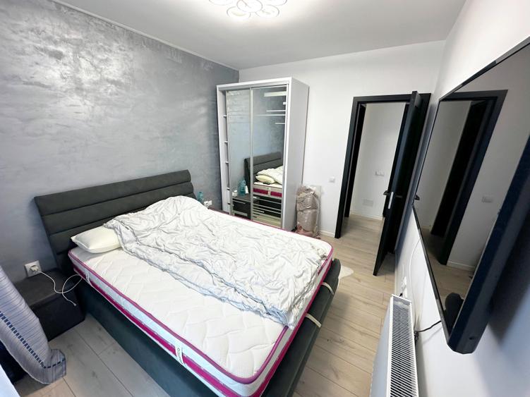 Apartament cu 2 camere semidecomandat, mobilat în Bună Ziua