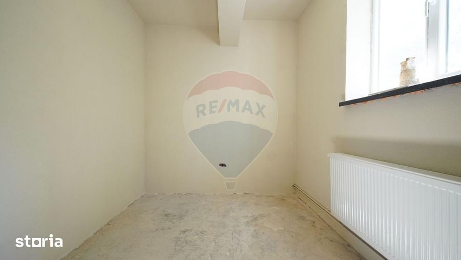 Casa cu poten?ial in Centrul Civic Bra?ov | 4 camere - 7