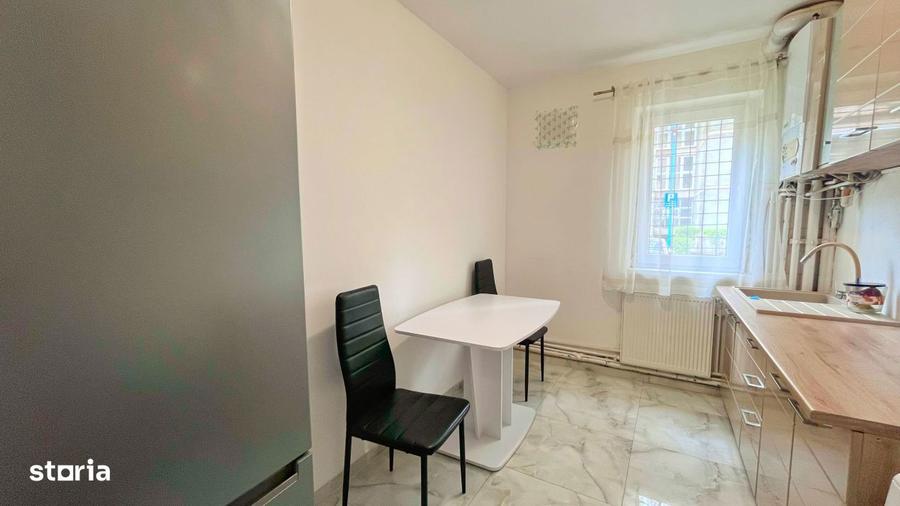 Apartament cu 2 camere semidecomandat, mobilat în Bartolomeu