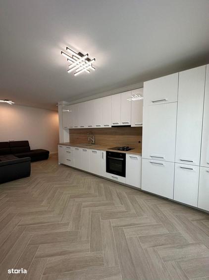 Apartament cu 3 camere în Botizului
