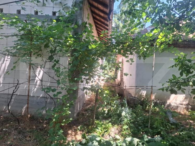 Casă individuală cu 5 camere cu Canalizare în Costeștii din Deal
