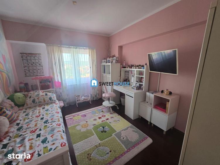 Apartament cu 3 camere decomandat în Central