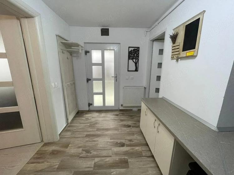 Apartament cu 2 camere nedecomandat în Calea Poplăcii