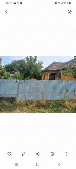Casă cu Teren 1850 Mp în Central