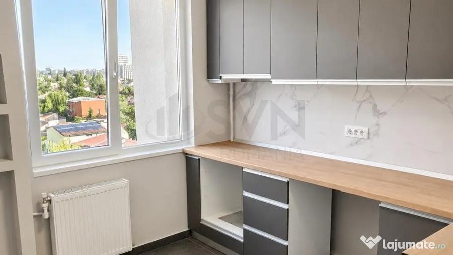 Apartament cu 3 camere semidecomandat în 1 Mai