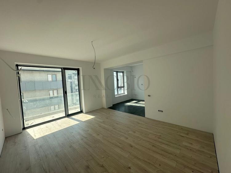 Apartament cu 2 camere semidecomandat în Sisești