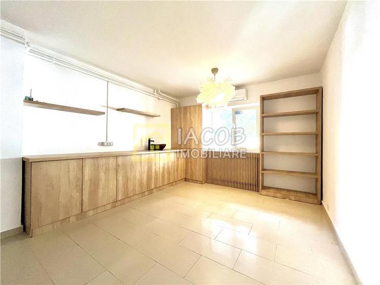 Apartament cu 3 camere decomandat, mobilat în 9 Mai