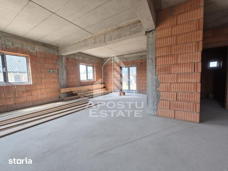 Casa la rosu de vanzare, aproape de Timisoara - 7
