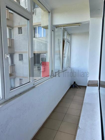 Apartament cu 3 camere decomandat în Colentina