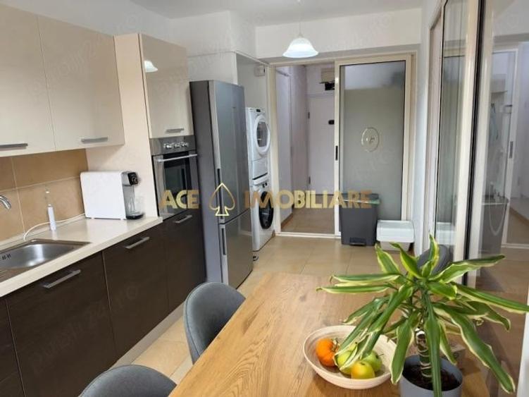 Apartament cu 3 camere decomandat, mobilat în Vitan