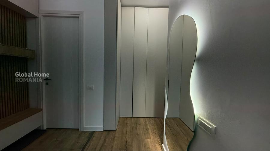 Apartament cu 2 camere semidecomandat, mobilat în 1 Mai