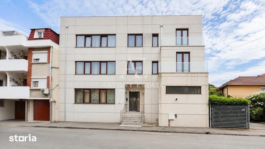 Spațiu comercial, de 560 mp, în Central
