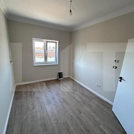 Duplex cu 5 camere cu Teren 250 Mp în Șag