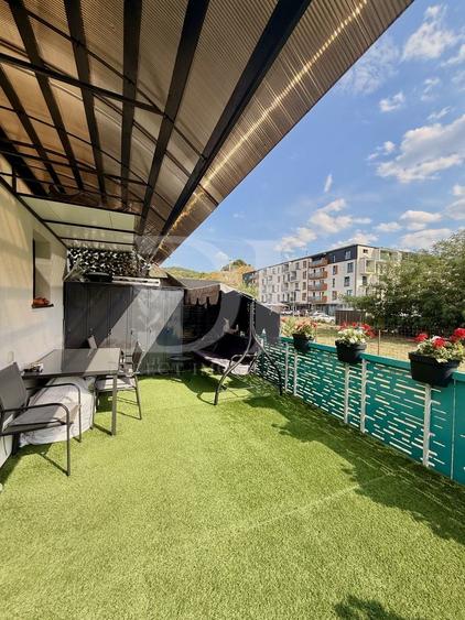 Apartament cu 3 camere semidecomandat, mobilat în Florești