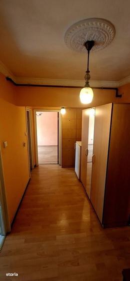 Apartament cu 2 camere decomandat în Trivale