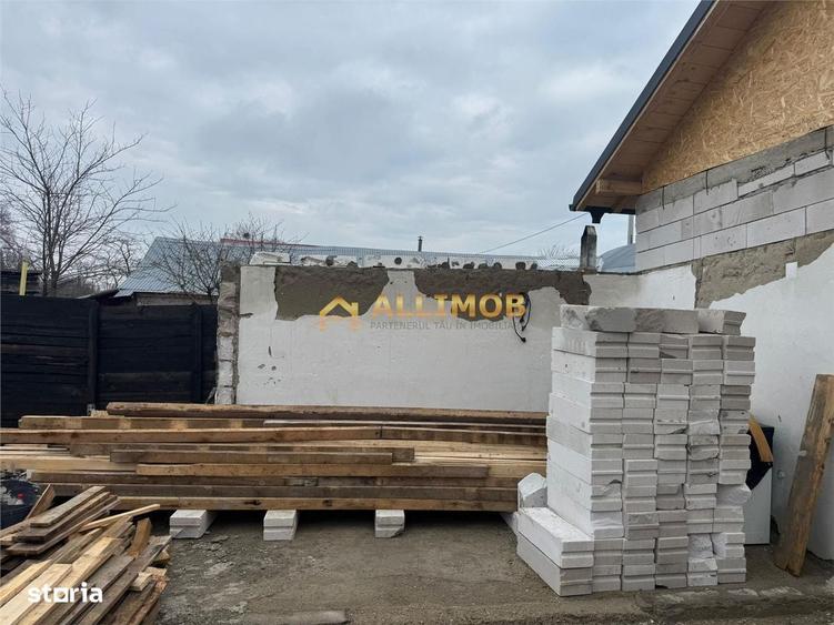 Casă cu 3 camere cu Teren 692 Mp în Fulga