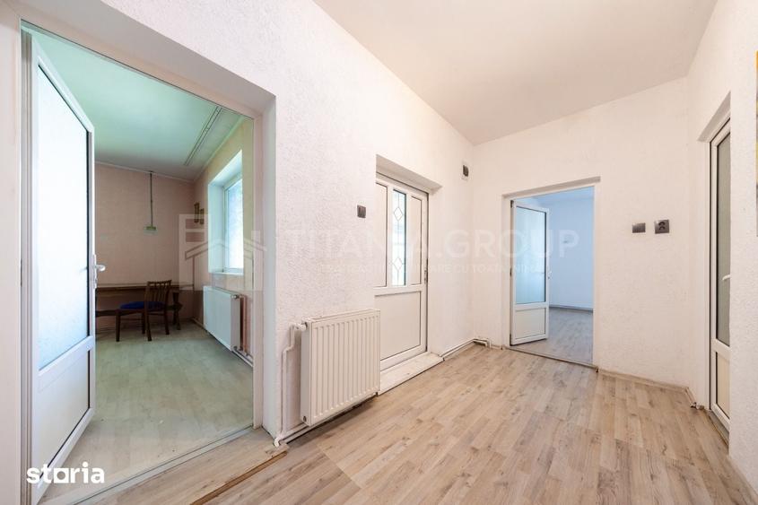 Casă cu 3 camere cu Teren 2200 Mp în Centură