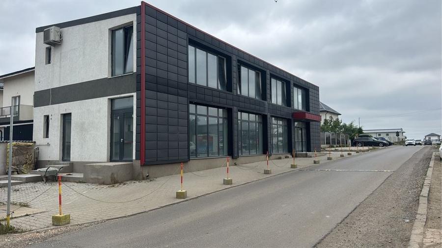 Spațiu comercial, de 350 mp, în Central