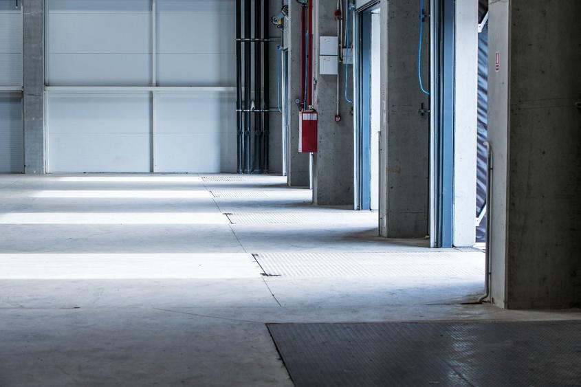 Spațiu industrial, de 2,227 mp, în Exterior Nord