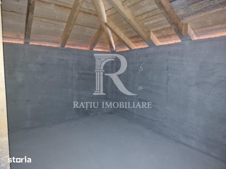 Casă cu 5 camere cu Teren 500 Mp în Paleu