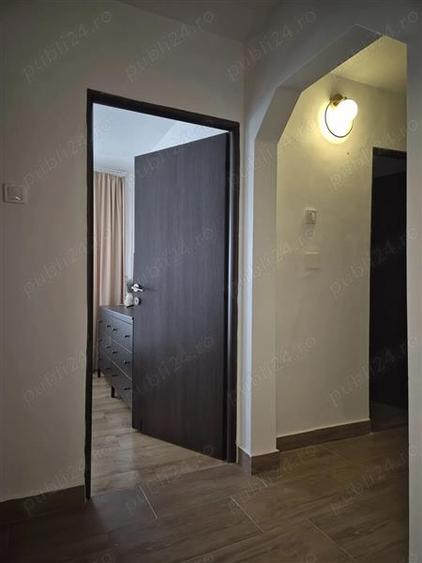 Apartament cu 3 camere decomandat, mobilat în Complex Studențesc